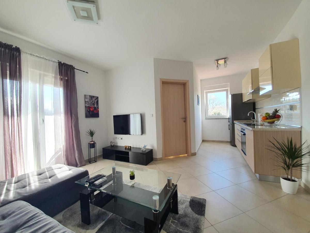 Alex apartment Medulin Exterior foto